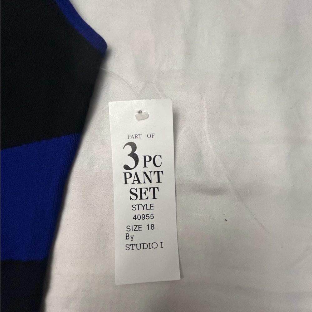 STUDIO 1 blouse - Picture 8 of 9